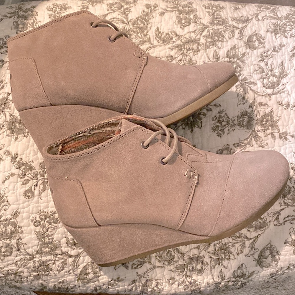 Like New TOMS Booties